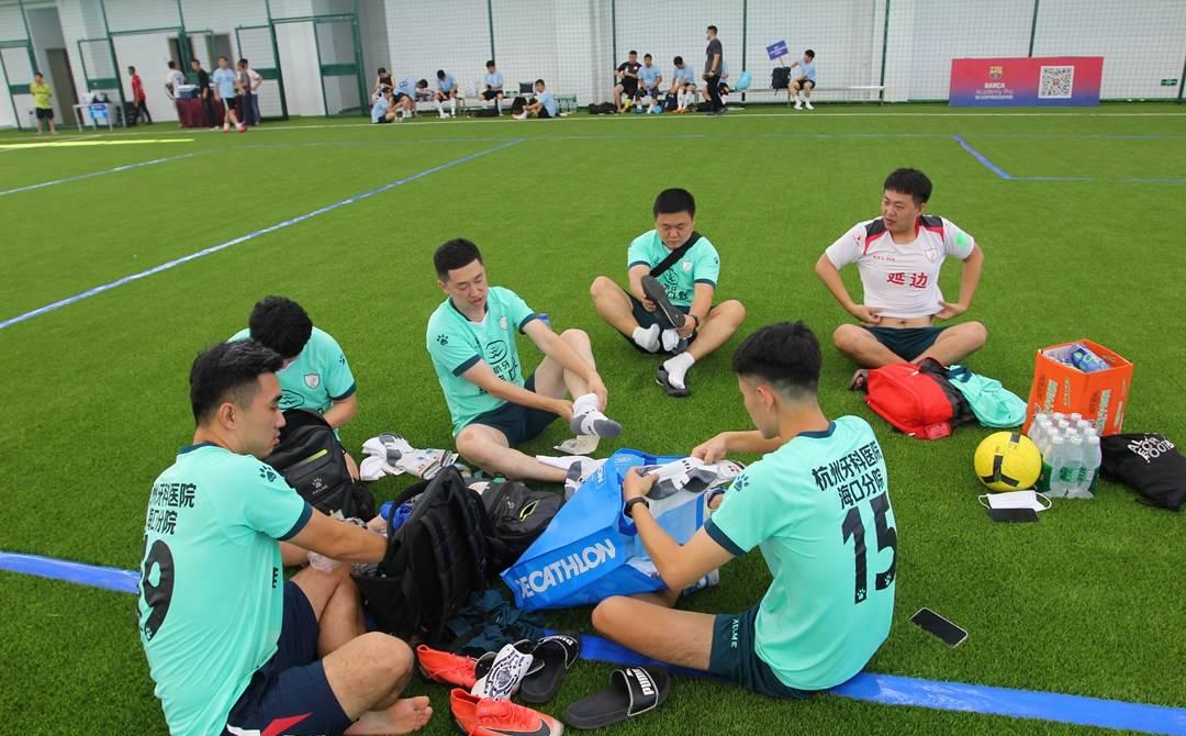 足球梦工厂：挑选顶尖球员的攻略