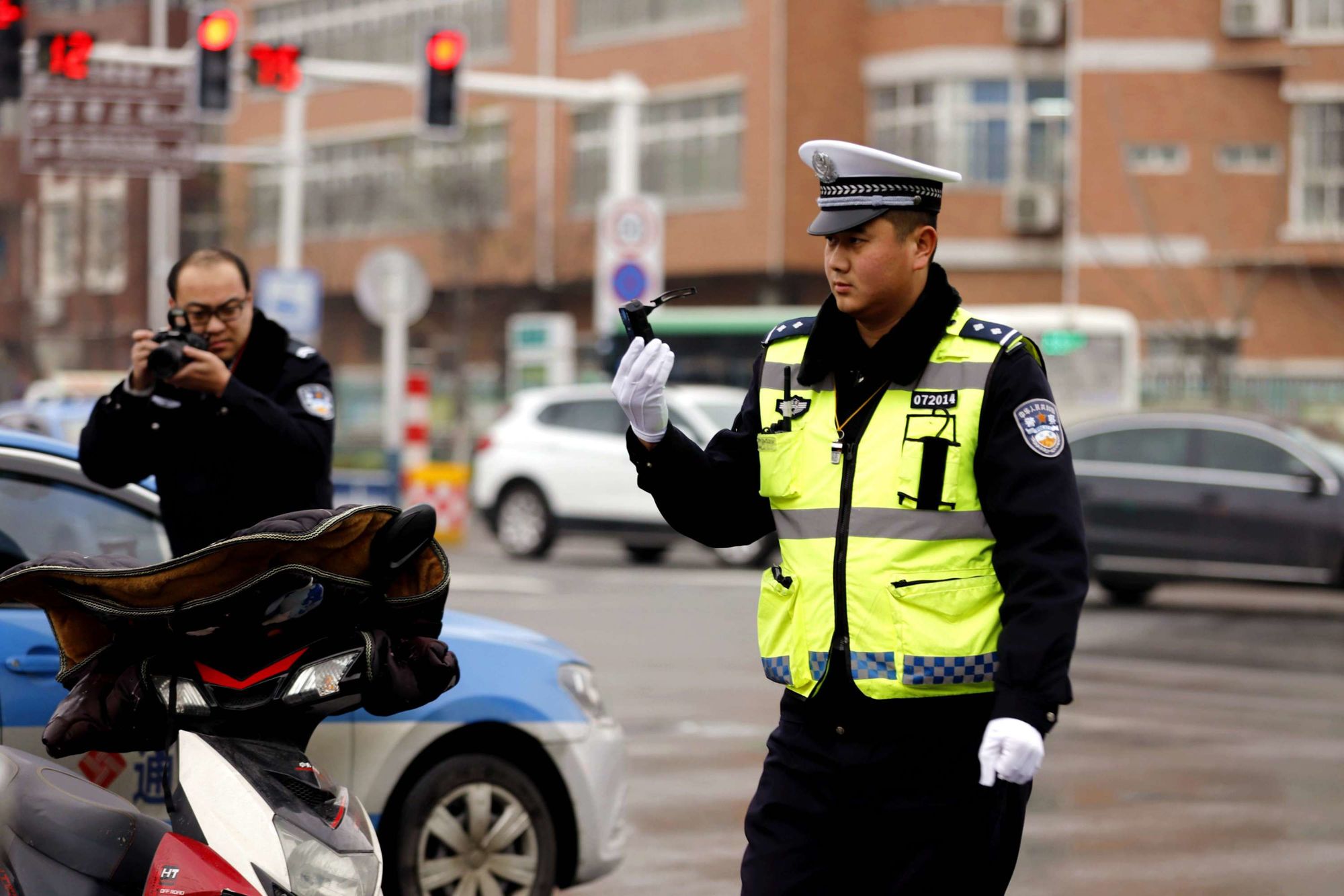 公安和交警_交警公安网综合平台_交警公安局管吗