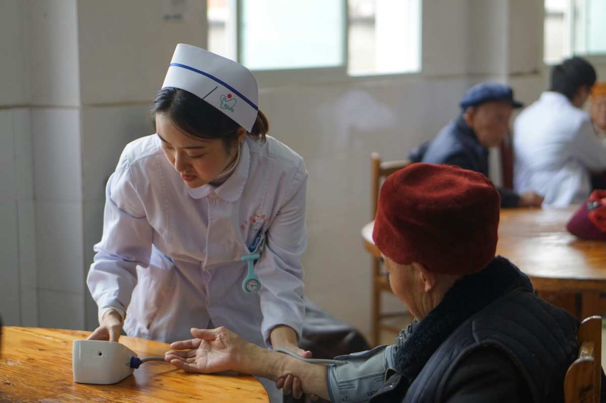 冠心病高血压护理诊断及措施_高血压冠心病患者的护理_高血压冠心病的护理