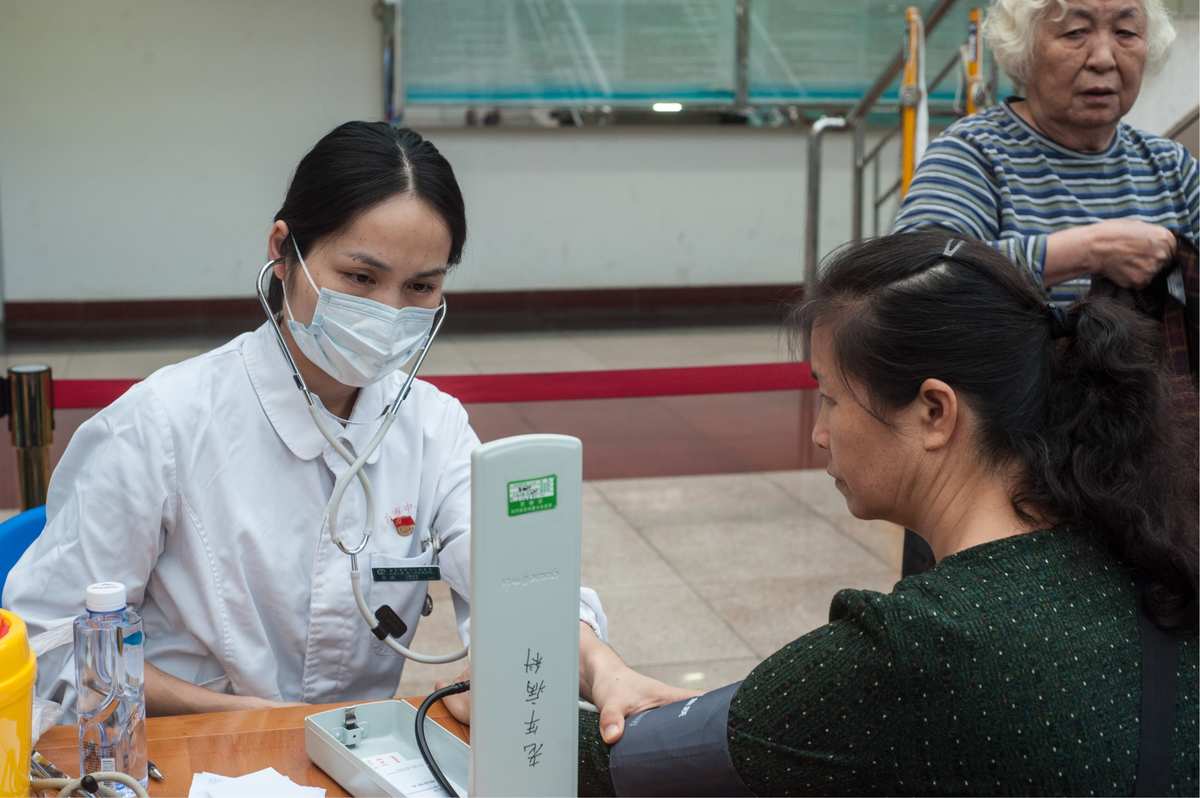冠心病高血压护理诊断及措施_高血压冠心病患者的护理_高血压冠心病的护理