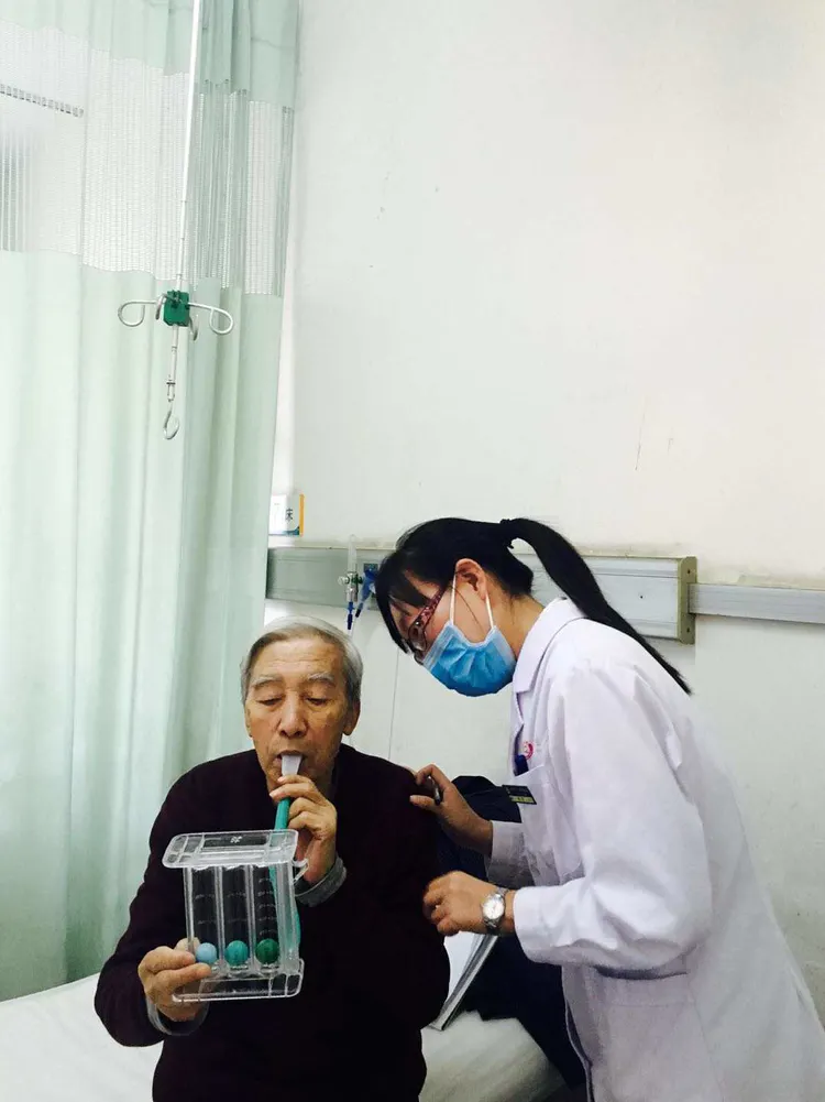 长寿病人哮喘有哪些症状_有长寿的哮喘病人吗_长寿病人哮喘有后遗症吗