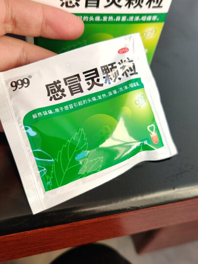 咳嗽嘴唇干燥怎么办_咳嗽嘴唇干裂吃什么药_唇裂术后感冒咳嗽怎么办