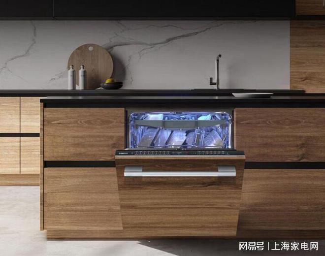 旗舰版与普通版的区别_旗舰版跟家庭版区别_家庭普通版与旗舰版的区别