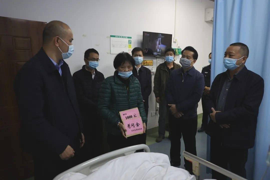 辅警查身份证号用手机拍照片_辅警查身份证拍照_辅警查身份证还拍照