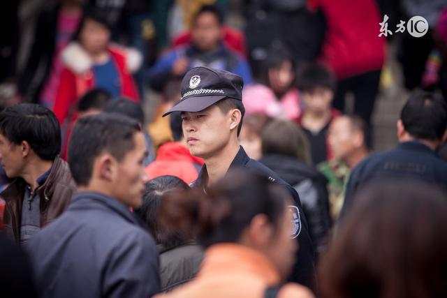 协警路边查身份证_协警路边核查身份信息_路边核查身份协警信息是干嘛的
