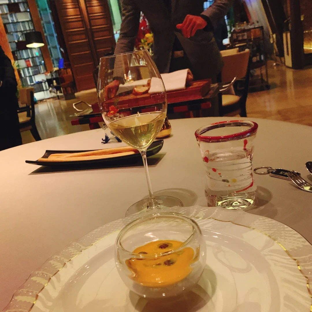 酒店管理系统电话_酒店各部门的联系_opera酒店管理联系方式